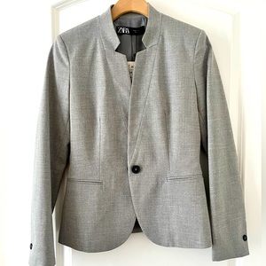 Zara Women’s slim fit single button blazer new with tag